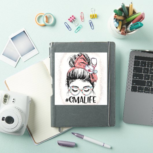認定メディカルアシスタントMessy Bun CMA Life シール (iPadカバー)