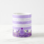 誕生の花および宝石のストライプなマグ2月 コーヒーマグカップ (中央)