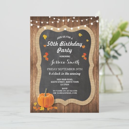 誕生会の素朴な木製のカボチャチョークの招待 招待状 (スタンド正面)