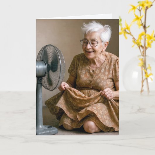 誕生日おばあさんが扇風機で冷やかす カード (黄色い花)