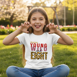 誕生日おめでとう8歳ヒョウ柄テキストデザイン Tシャツ