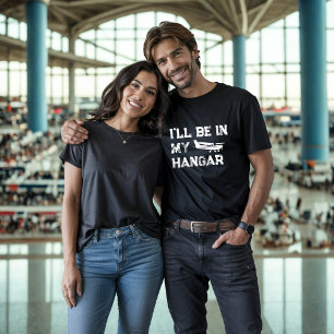 誕生日おめでとう!「俺は倉庫にいるよ」飛行機パイロットより Tシャツ