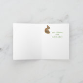 誕生日おもしろいママ、かわいいウサギ、ニンジンのケーキ カード (内部)