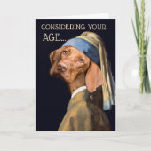 誕生日おもしろい犬の女の子と真珠のイヤリングユーモア カード (正面)