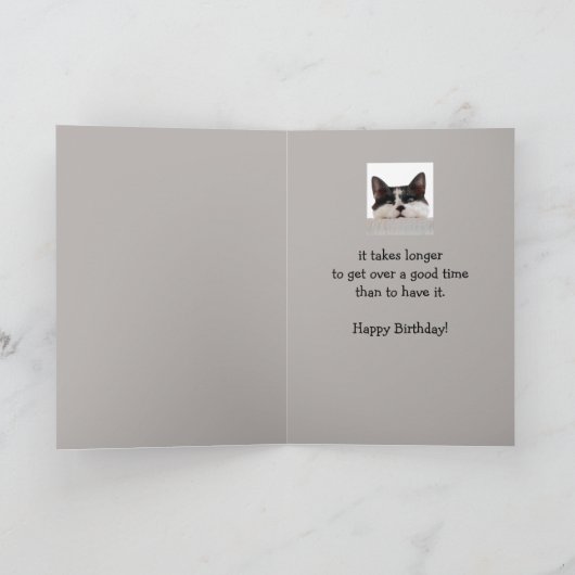 誕生日おもしろい老齢丘の上で、猫のユーモア カード (内部)