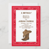 誕生日かわいいレッドバンダナカウボーイハットとブーツ 招待状 (正面)