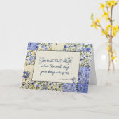 誕生日が古いユーモアのキルトと針を取得する カード (黄色い花)