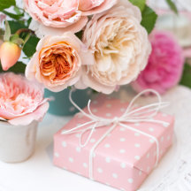 誕生日に素敵なピンクの水玉模様