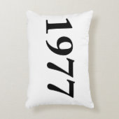 誕生日のための1977年、記念日、お祝い アクセントクッション (正面(垂直))