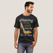 誕生日のように69回目のボスに入る Tシャツ (正面フル)
