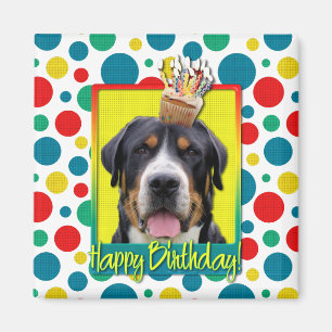 誕生日のカップケーキ-より素晴らしいスイス山犬 マグネット