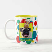 誕生日のカップケーキ-パグ ツートーンマグカップ (左)