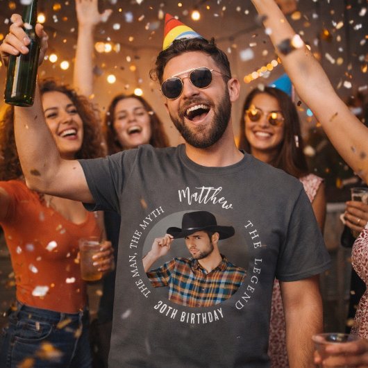 誕生日のグレーの白の写真の男の神話伝説 Tシャツ