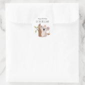 誕生日のケーキを持つコアラ ラウンドシール (バッグ)