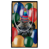 誕生日のパグ犬のギフトバッグ スモールペーパーバッグ (正面)