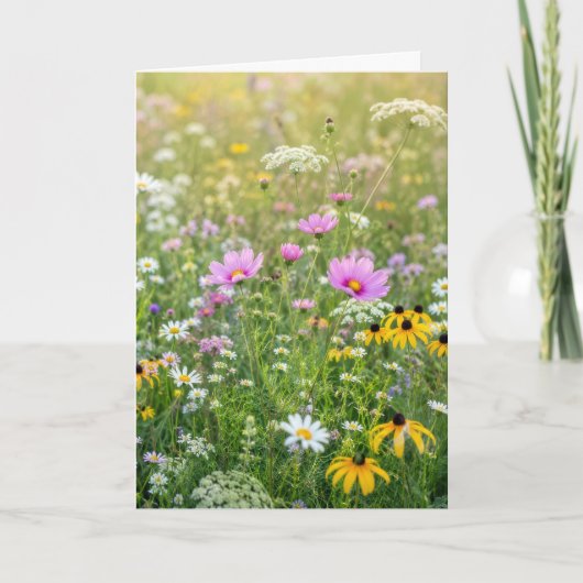 誕生日の夏の野の花の草原 カード (正面)