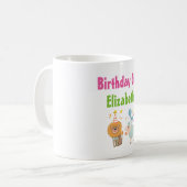 誕生日の女の子とパーティーライオンとバルーンシープ コーヒーマグカップ (正面左)