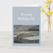 誕生日の姉妹のおもしろいの年齢のユーモアの白くま動物 カード (黄色い花)