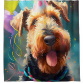 誕生日の帽子と風船を持つ愛犬 シャワーカーテン (正面)