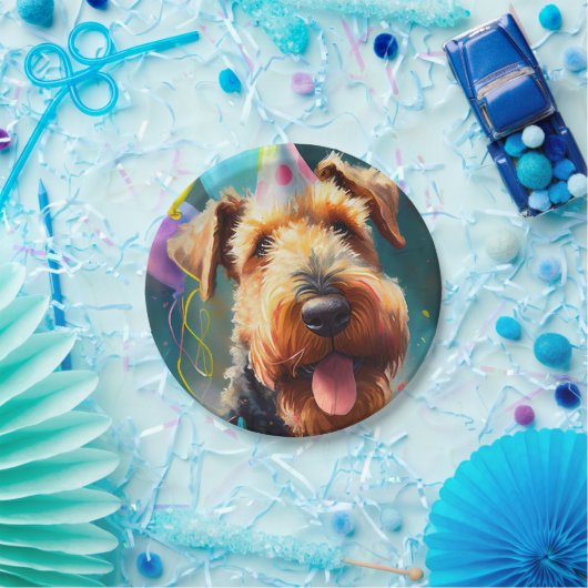 誕生日の帽子と風船を持つ愛犬 ペーパープレート (パーティー)