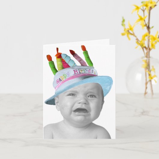 誕生日の帽子のカスタマイズ可能な泣き叫びのベビー カード (黄色い花)
