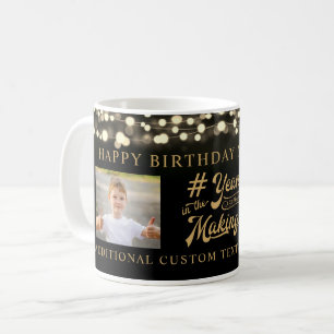誕生日の年の黒い金ゴールド灯 コーヒーマグカップ