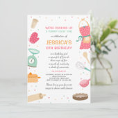 誕生日の招待状の台所ベーキングを調理している子供 招待状 (スタンド正面)