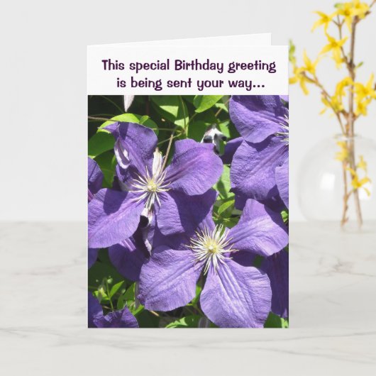 誕生日の挨拶パープルクレマティス カード (黄色い花)
