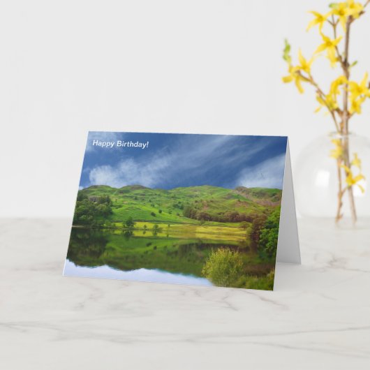 誕生日の挨拶状のための湖地区のイメージ カード (黄色い花)