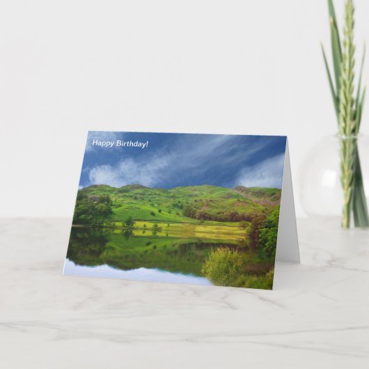 誕生日の挨拶状のための湖地区のイメージ カード (正面)