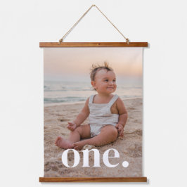 誕生日の最初の写真 吊り下げ型タペストリー