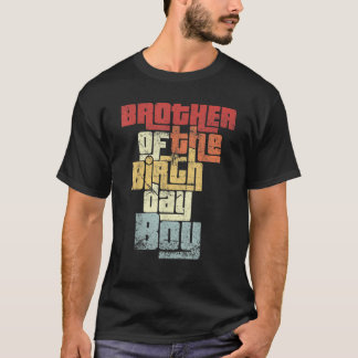 誕生日の男の子のレトロなマックールチングfaの兄 tシャツ