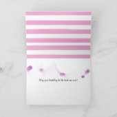 誕生日の白いデイジーオンピンクストライプ色 カード (内部)