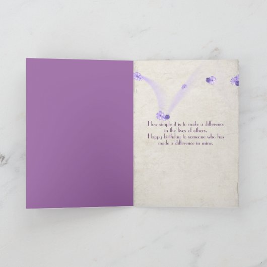 誕生日の記念碑のある窓に雨が降る カード (内部)