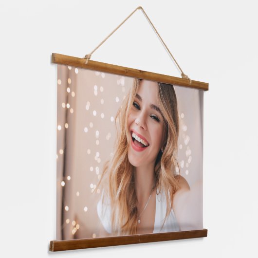 誕生日の顔 パーソナライズされた 吊り下げ型タペストリー (傾斜あり)