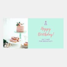 誕生日は朝食のためのケーキを食べます TWITTERポスト