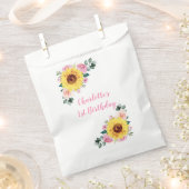 誕生日ひまわりピンクパーソナライズされたフローラ フェイバーバッグ (クリップ留めされた状態)