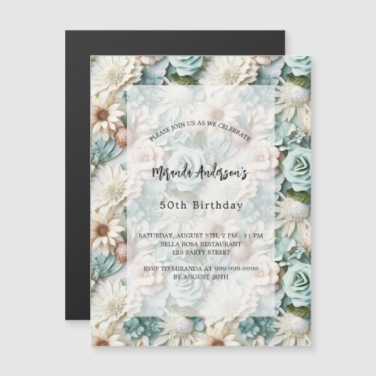 誕生日ほこりっぽい緑の白フローラ贅沢 マグネット招待状 (正面/裏面)