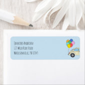 誕生日をテーマにしたヴィンテージカー&バルーンライトブルー ラベル (インサイチュ)