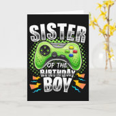 誕生日を迎えたお兄さんの姉妹とお揃いのビデオゲームのデザイン カード (黄色い花)