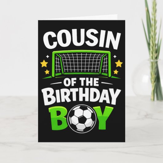 誕生日を迎えた少年のかっこいい従兄弟 サッカーボール カード (正面)