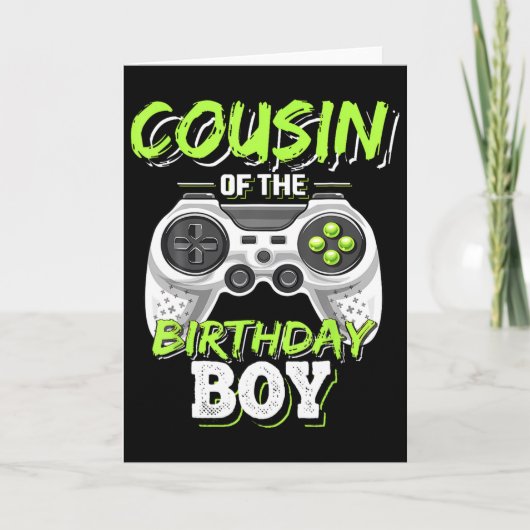 誕生日を迎えた従兄弟のマッチングビデオゲームの誕生日 カード (正面)