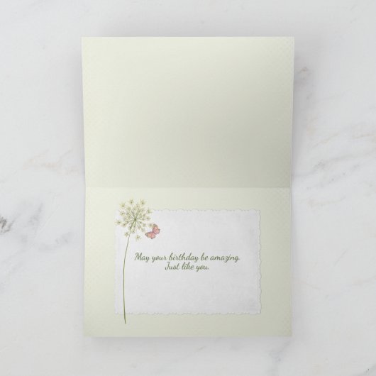 誕生日アンティークティーカップとデイジーブーケ カード (内部)