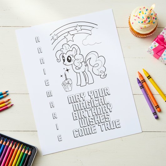 誕生日ウィズパーソナライズされたユニコーン着色ページ チラシ