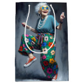 誕生日オールドレディ踊り ミディアムペーパーバッグ (正面)