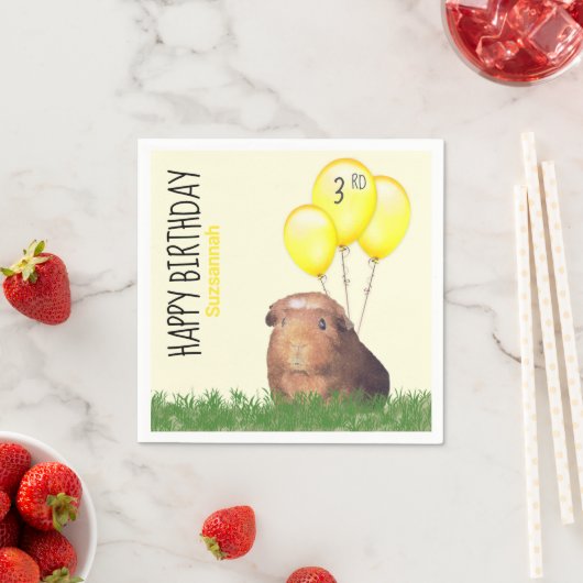誕生日カスタムギニアピグイエローバルーン スタンダードカクテルナプキン (インサイチュ)