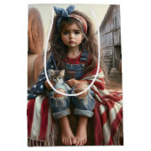 誕生日ガールとアメリカ国旗と子猫 ミディアムペーパーバッグ (正面)