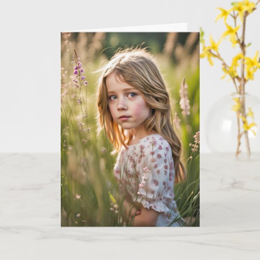 誕生日ガールインサマーメドウ カード (黄色い花)