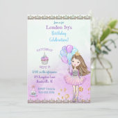 誕生日ガールプリンセスカップケーキバルーンラベンダー 招待状 (スタンド正面)