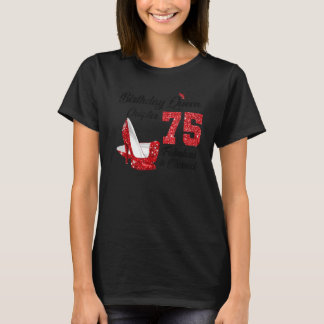 誕生日クイーン第75章Mのための素晴賛美らしくかつM Tシャツ